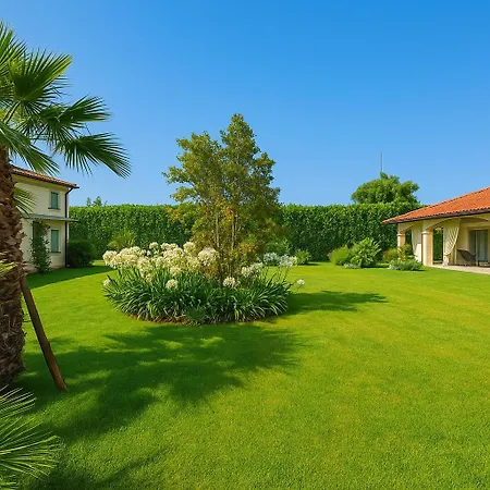 Dei Marmi, Pool & Garden * فورتي دي مارمي